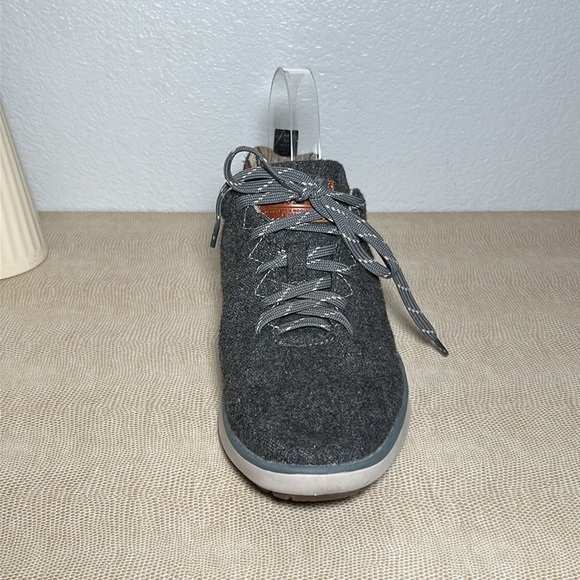 Pendleton Wool Women's Lace-Up Water-Resistant Wool Sneaker 7.5 - Picture 9 of 15